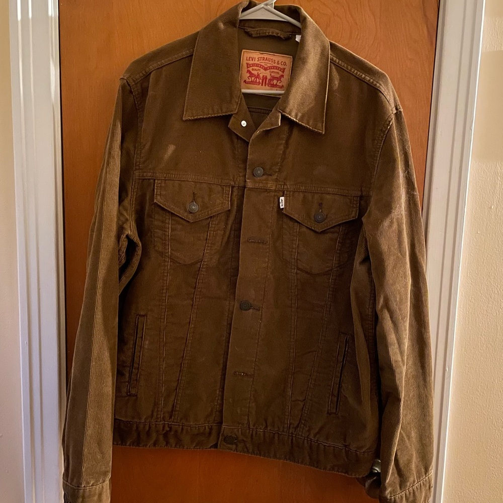 Brown, corduroy, Levi’s trucker jacket, size L.